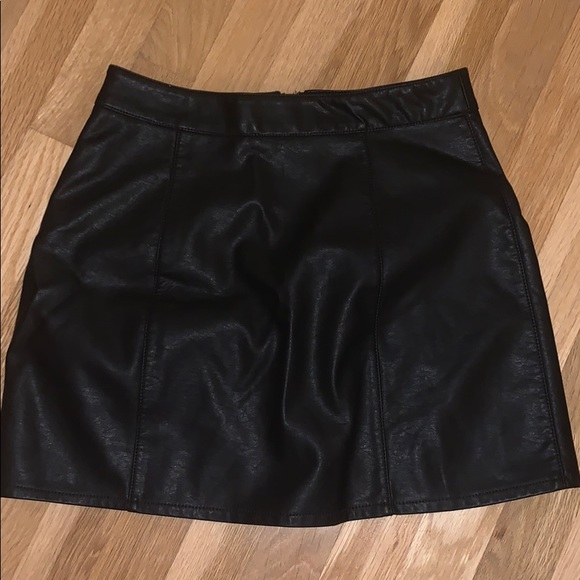 Forever 21 Dresses & Skirts - Leather skirt NEVER WORN Forever 21 Dresses & Skirts - Leather skirt NEVER WORN